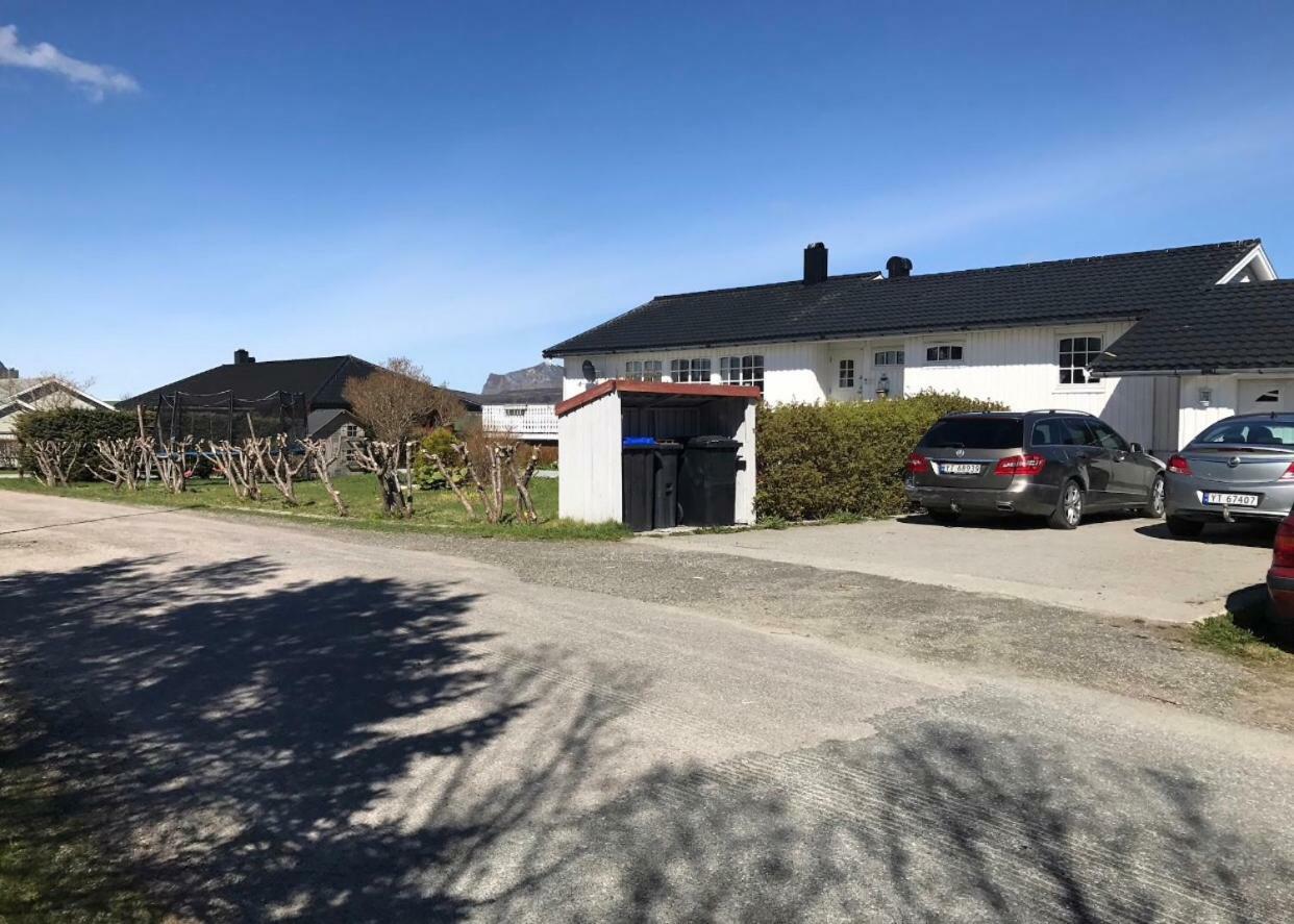 ليكنيز Cozy & Private Room In The Middle Of Lofoten المظهر الخارجي الصورة